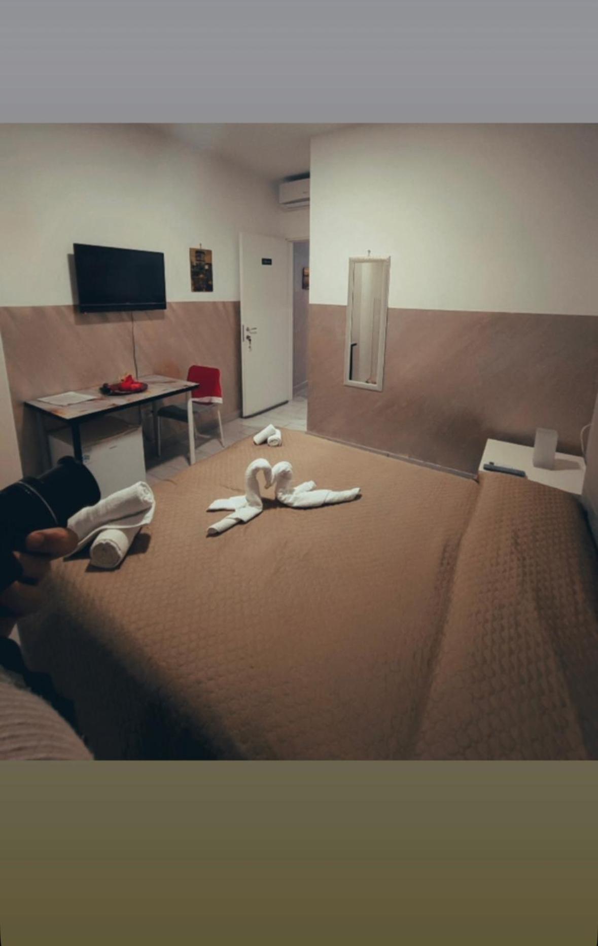 Bed and Breakfast Neapolis Center Екстер'єр фото