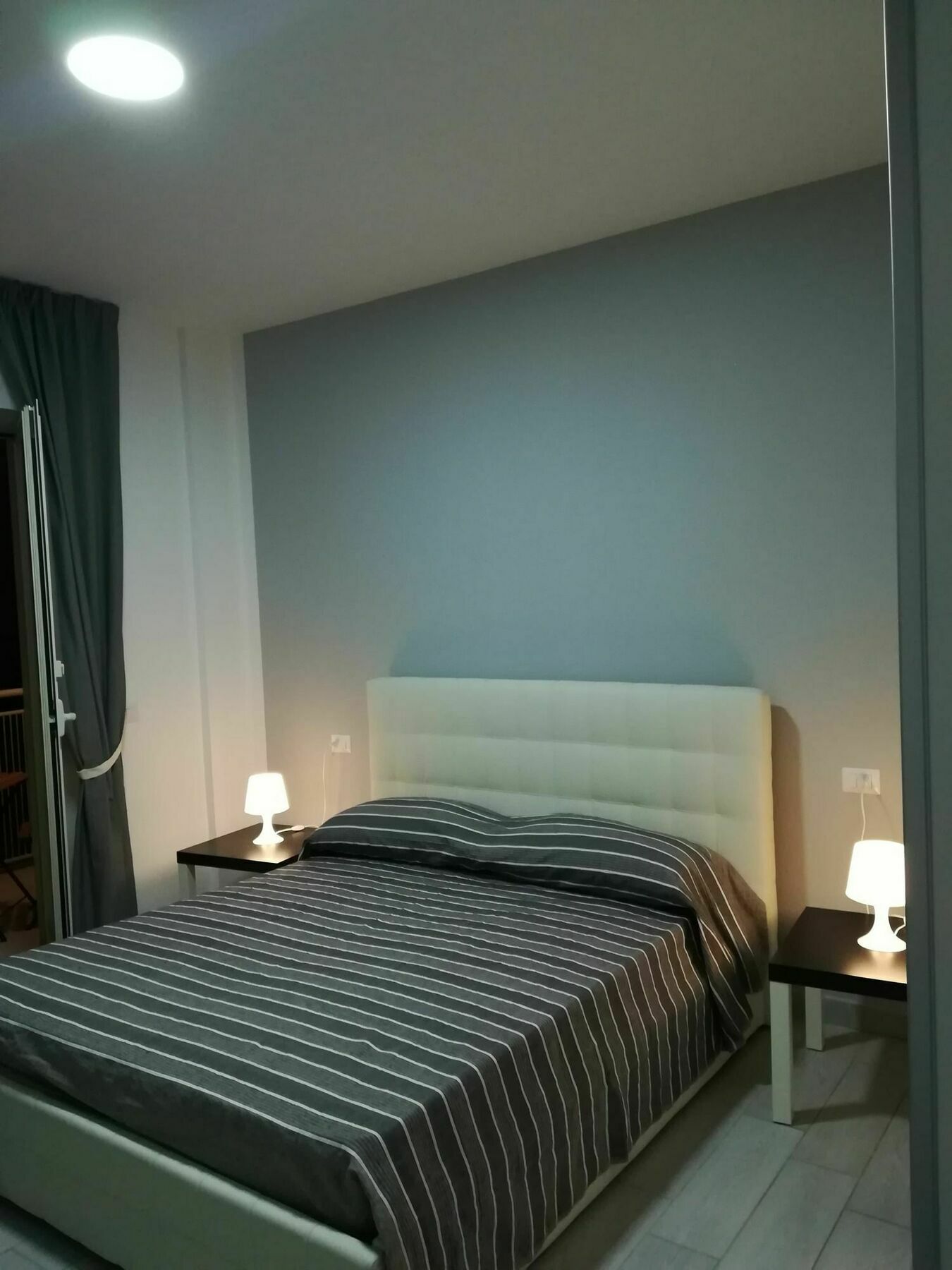 Bed and Breakfast Neapolis Center Екстер'єр фото