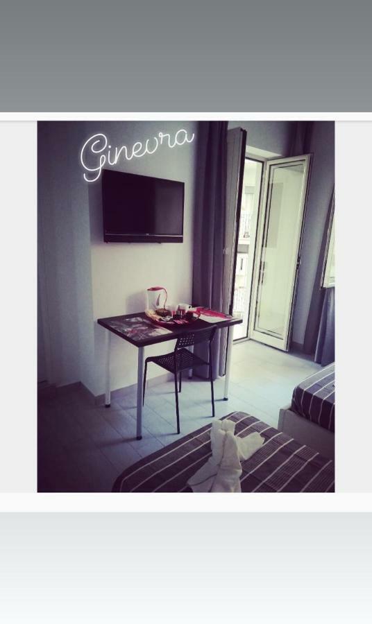 Bed and Breakfast Neapolis Center Екстер'єр фото